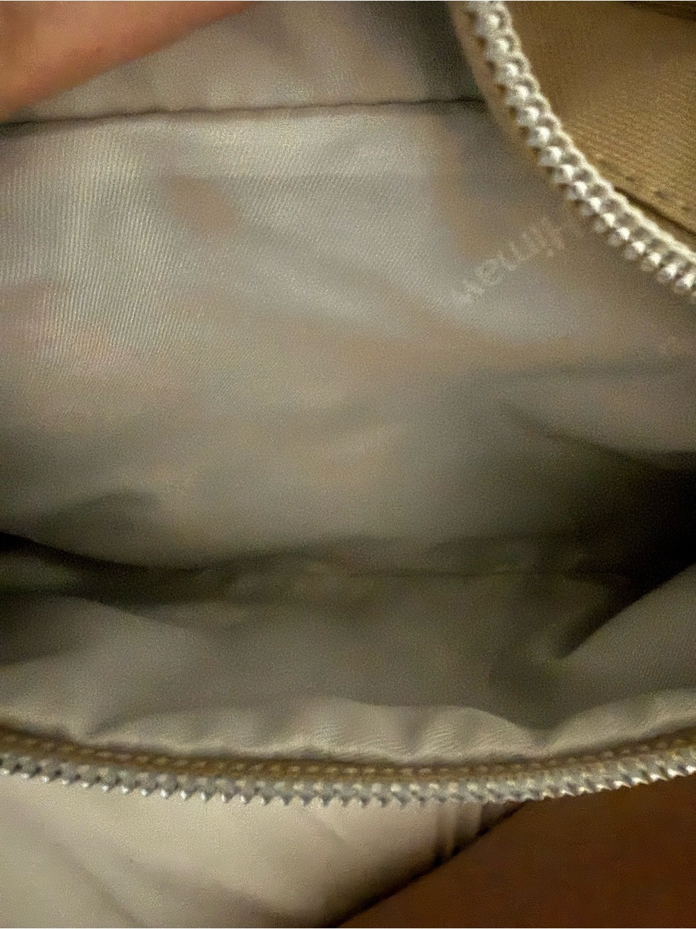 Backpack - Picture 4 of 12